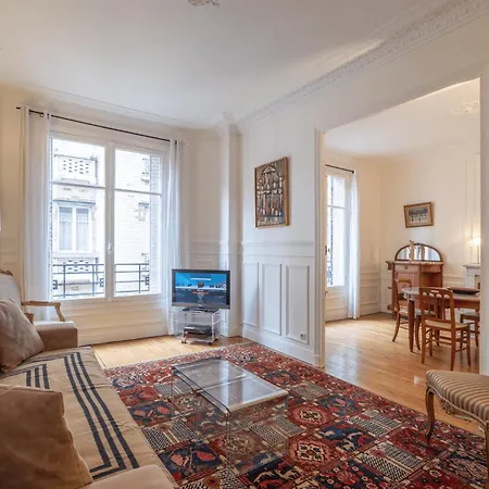 Charming 1bd With Elevator, Walk To Arc De Triomphe Párizs
