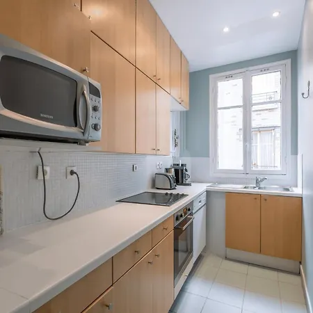 Charming 1bd With Elevator, Walk To Arc De Triomphe Párizs
