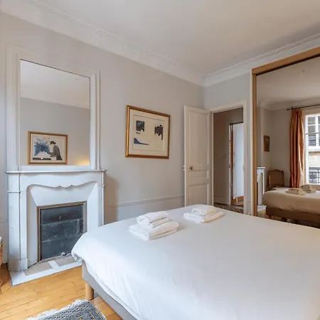 Apartman Charming 1bd With Elevator, Walk To Arc De Triomphe