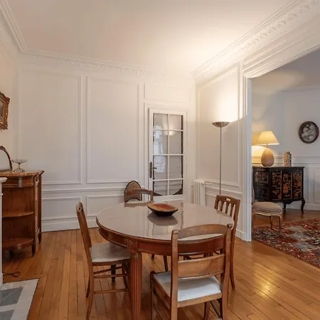 Charming 1bd With Elevator, Walk To Arc De Triomphe *