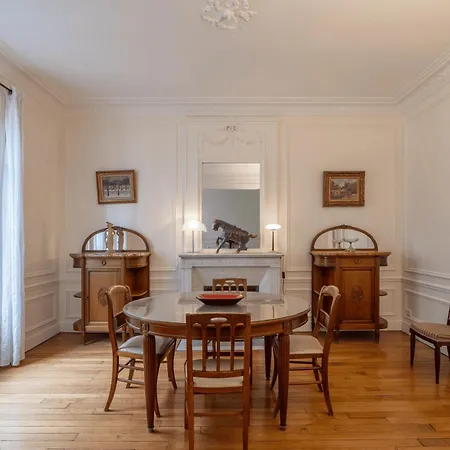 Charming 1bd With Elevator, Walk To Arc De Triomphe Párizs