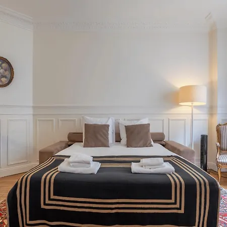 Charming 1bd With Elevator, Walk To Arc De Triomphe *